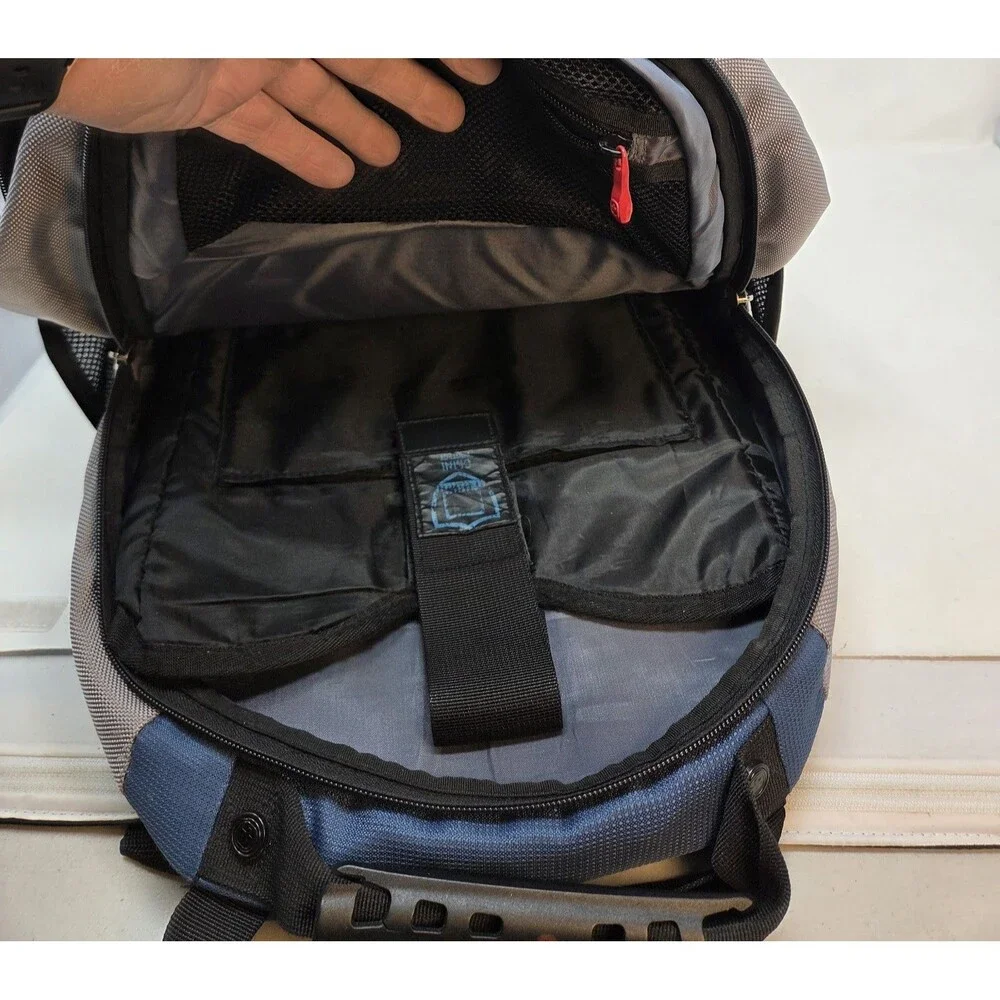 SwissGear Wenger Skyscraper Laptop Backpack Navy Blue Gray Multi Pocket 600726